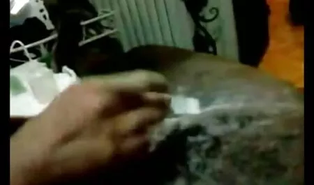 Hai người bạn gặp sec ba gia nhat hai người
