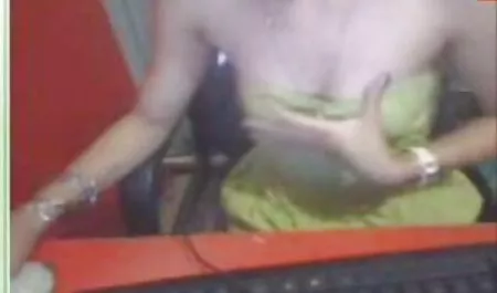 Khá sec nhat ban hay thích váy và những gì bên dưới