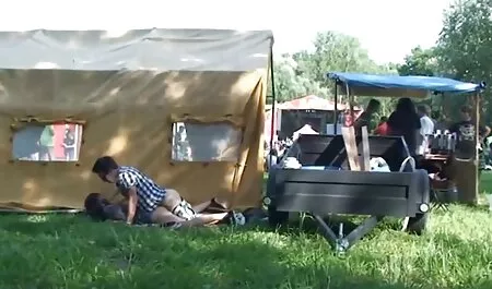 Sau khi tình, các cô gái mất tất cả những tinh phim sec dit nhau nhat ban trùng từ ngực của cô.
