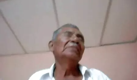 Em bé nhảy trên những cái dương vật, ép tất cả các loại nước của các cậu bé đến phim sec nhật bản giọt cuối cùng