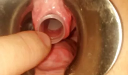 Các cô gái nhỏ không thể giúp đỡ, nhưng vuốt ve vú và khuấy núm vú của cô. Này đồi trụy xem rõ sec gai gia nhat ban ràng không kích thích một mình