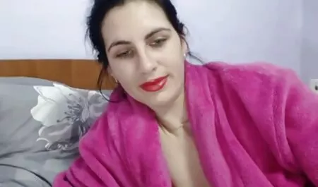 Các chàng trai, mẹ phimxec nhat và các cô gái tóc vàng